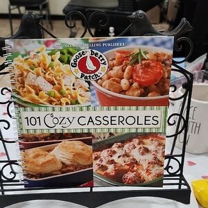 101 COZY CASSEROLES COOKBOOK by GOOSEBERRY PATCH